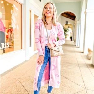 Pink cheetah duster.